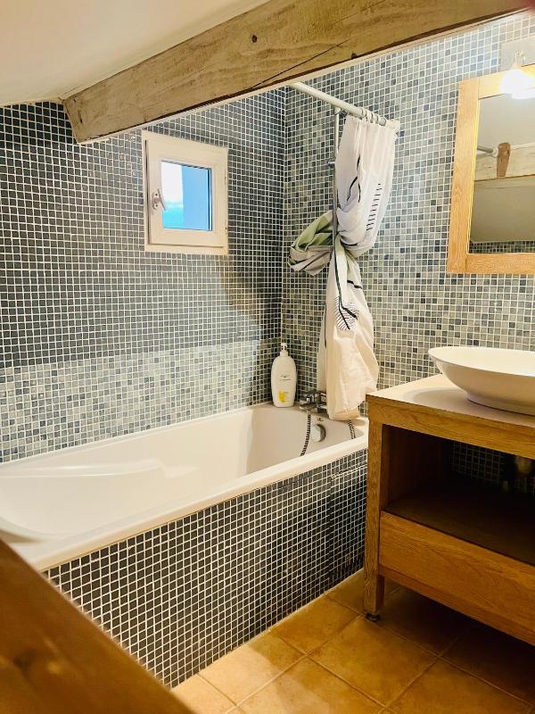 Prestige Double Room with Private Bathroom image 4