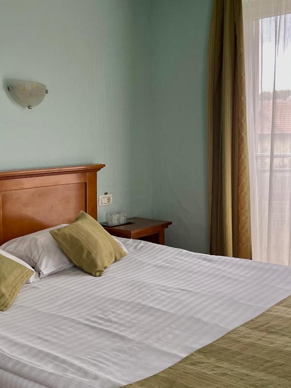 Standard Double Room image 1