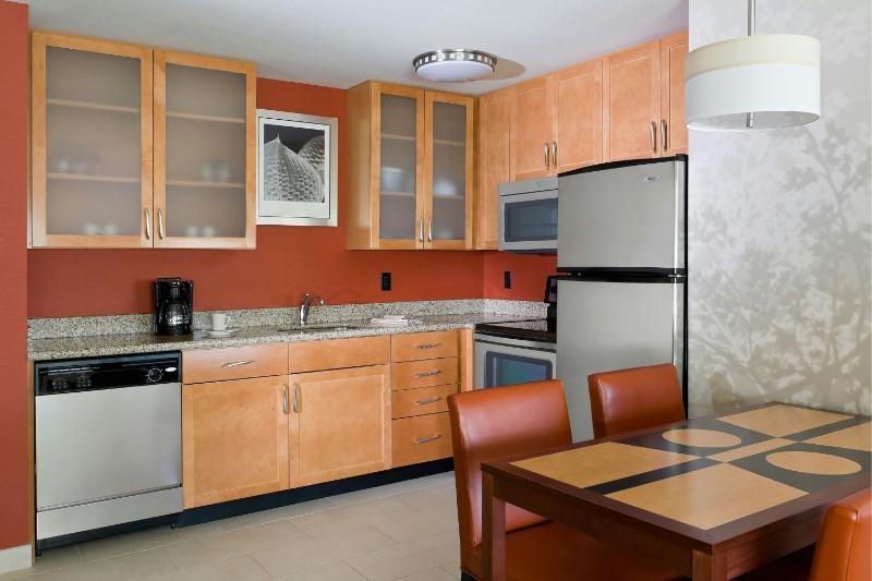 Two-Bedroom Suite image 3