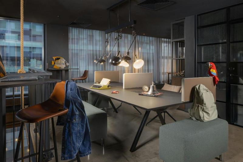 Moxy Southampton - image 25
