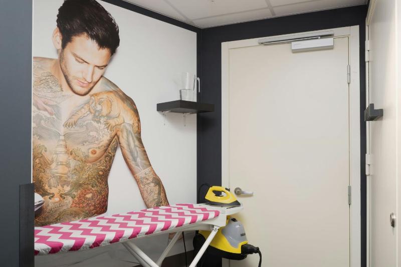 Moxy Southampton - image 22