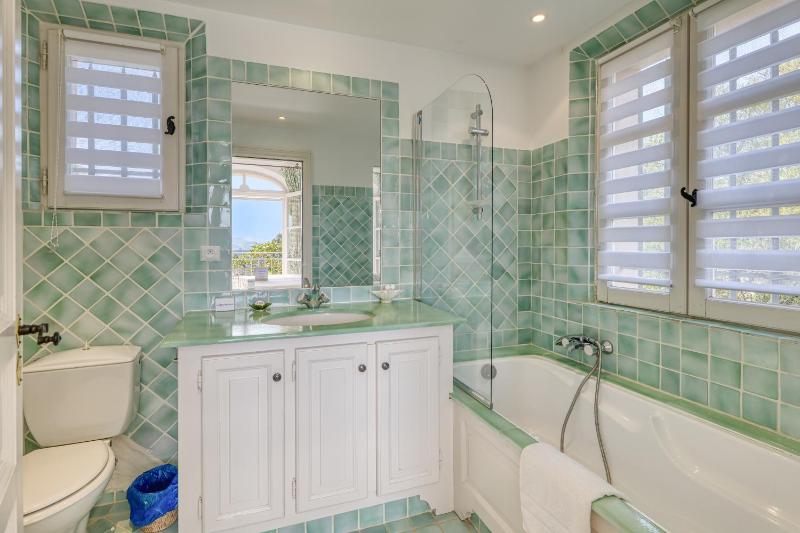 Villa Tortue - Private Pool & Sea View - Happy Rentals - image 20