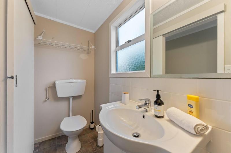 Serenity Cottage - Taupo Holiday Home - image 15