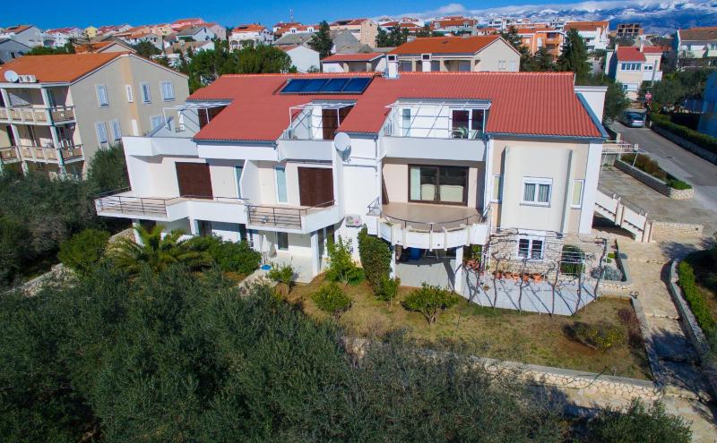 Apartments by the sea Novalja Pag - 3307 - image 1