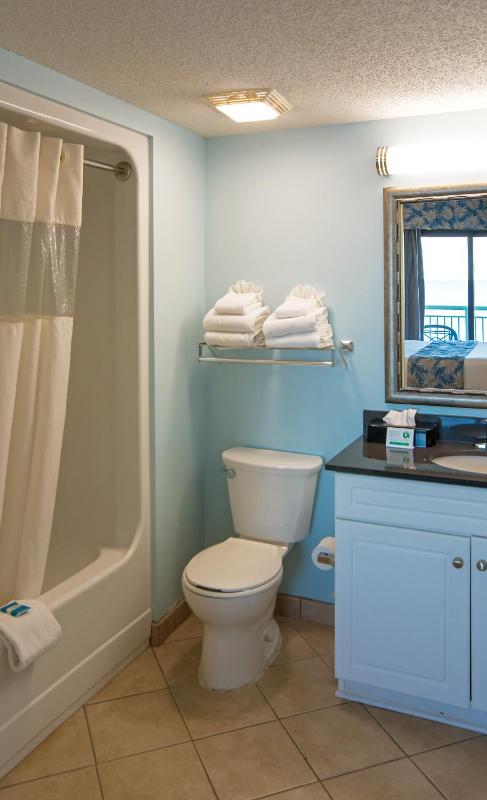 Oceanfront Three Bedroom Condo image 2