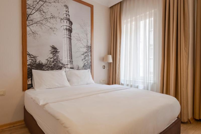 Standard Double or Twin Room image 3