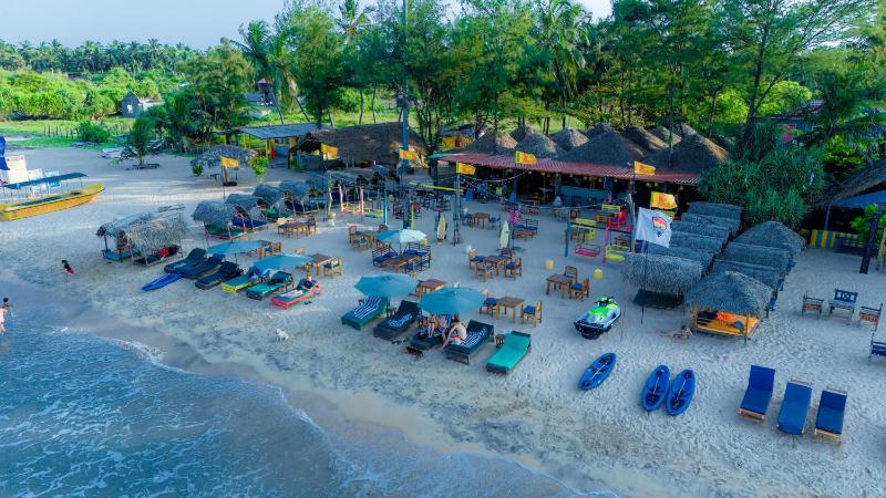 The beach lovers nilaveli - image 16