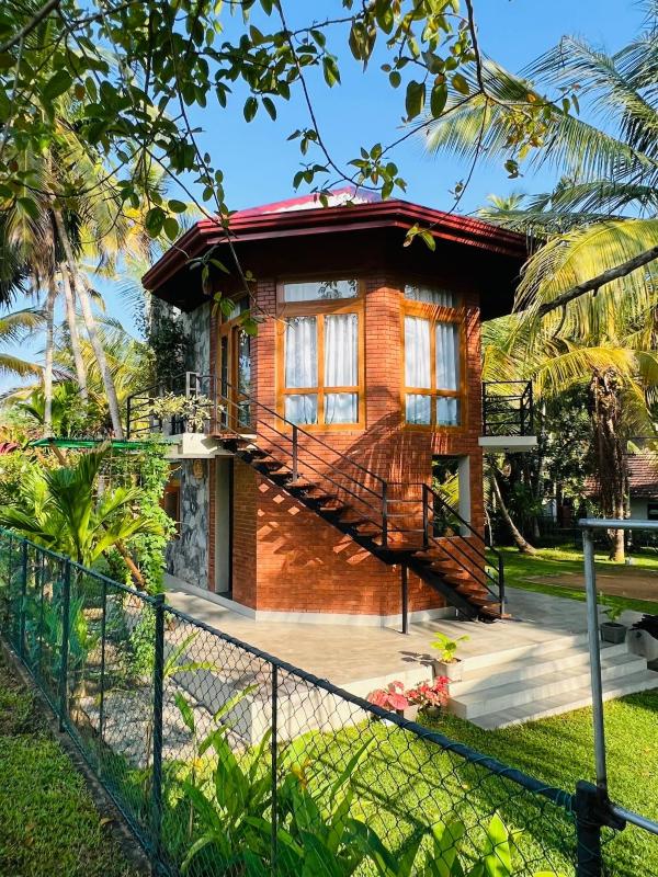 Romantic Jungle Hideaway - image 8