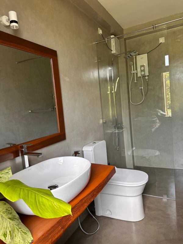 Romantic Jungle Hideaway - image 4