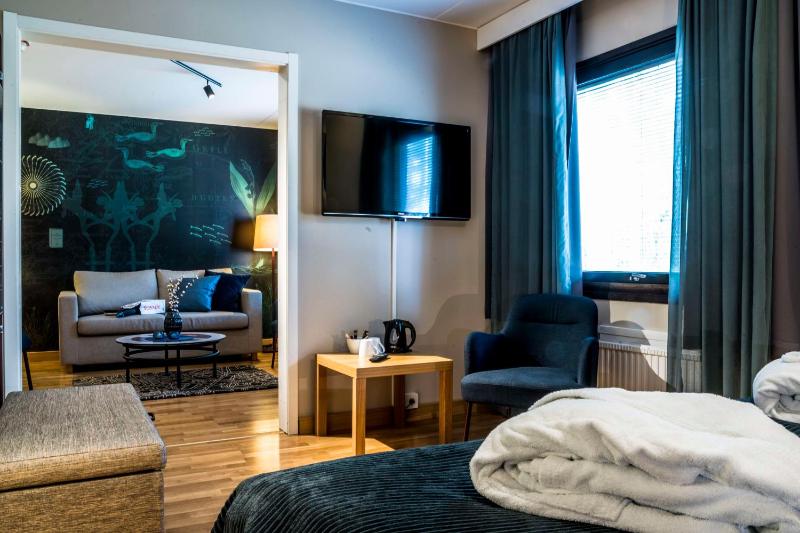 Superior Twin Room image 4