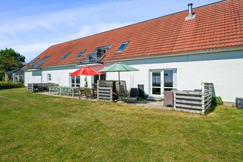 Stunning Home In Ebeltoft With 9 Bedrooms And Internet - image 16