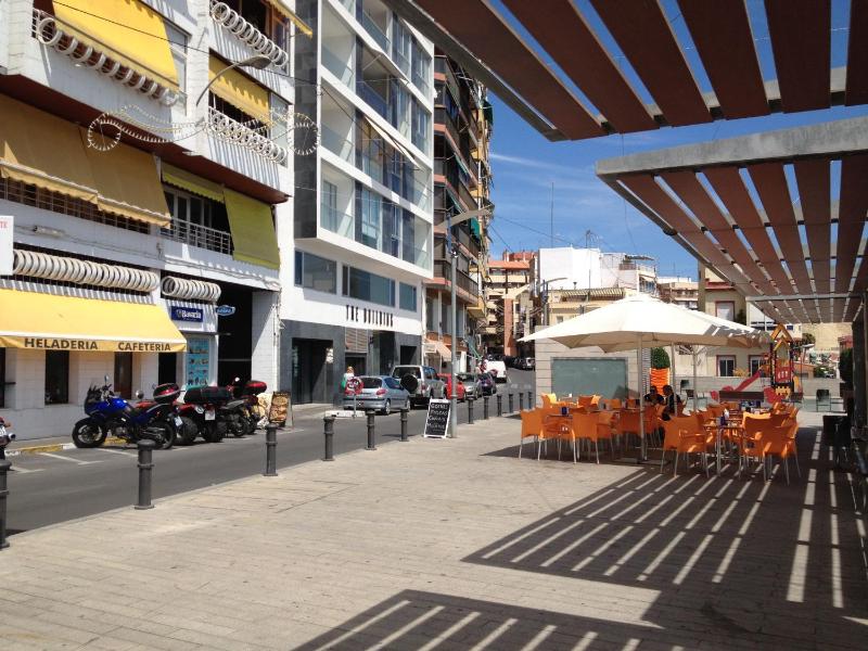 Studio Apartment with Sea View image 2