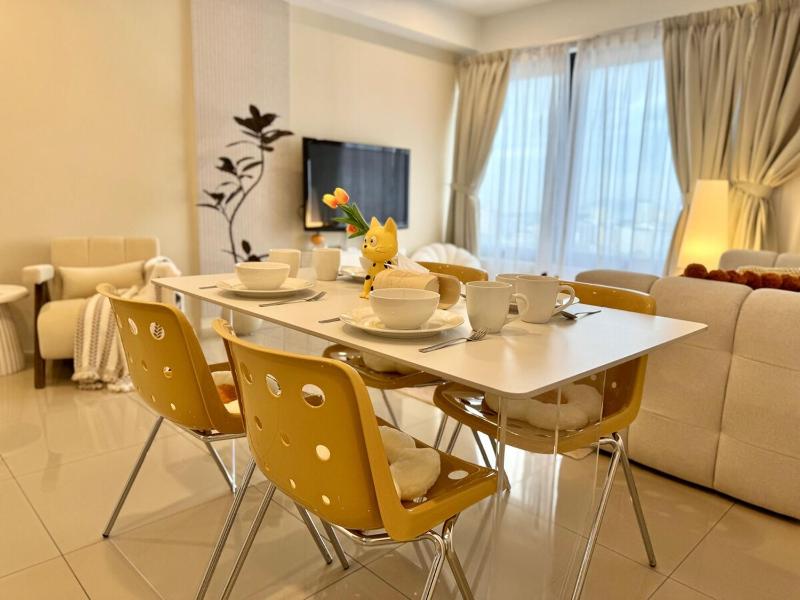 Tropicana 218 Macalister Georgetown Seaview Metro 3BR Near Eateries/Convenient Store/Island Hospital - image 15