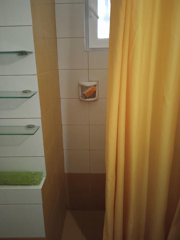 Large Single Room image 2