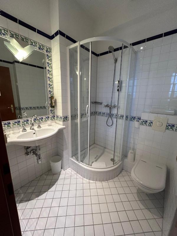 Two-Bedroom Suite with Two Bathrooms image 1