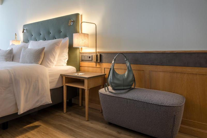 Superior Double Room image 4