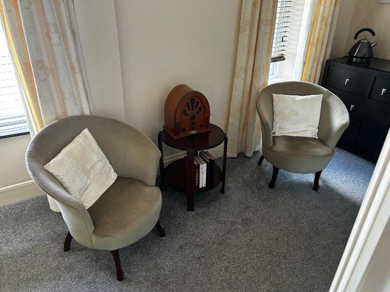 Double Room with Private Bathroom image 2