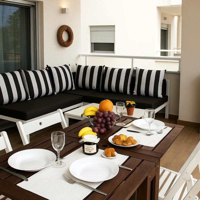 Apartment with Balcony image 4