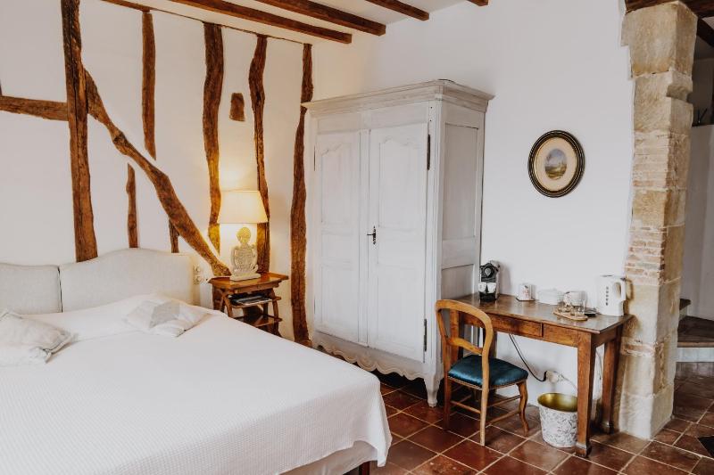 Superior Double or Twin Room with Terrace image 3
