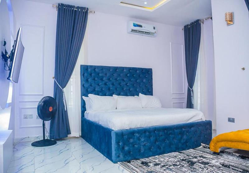 Lekki 3 Bedrooms Furnished Home Ensuite Stylish & Comfortable - image 12