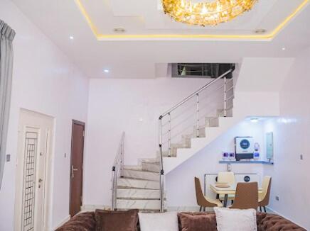 Lekki 3 Bedrooms Furnished Home Ensuite Stylish & Comfortable - image 11
