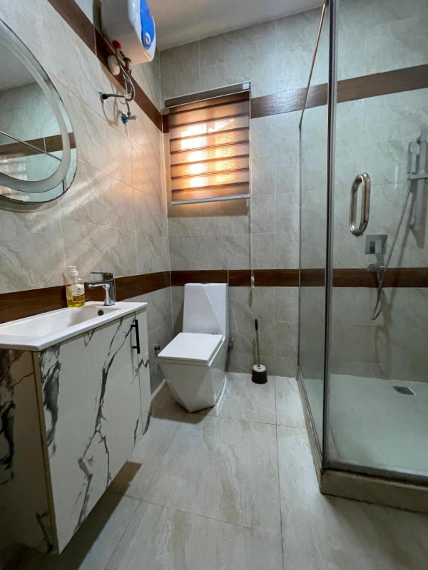 Stylish and cozy 2 bedroom Apartment in Lekki - image 7