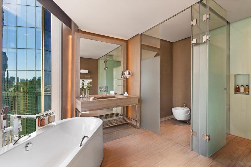 Junior Suite image 3