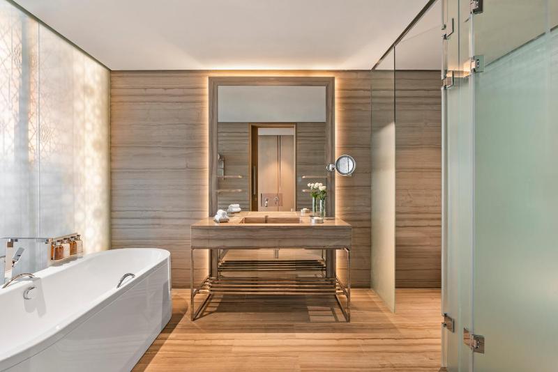 One Bedroom Deluxe Suite image 2