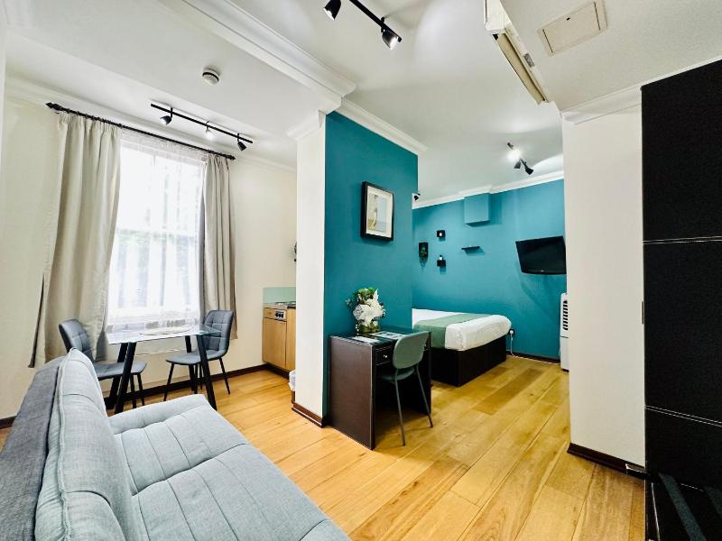 Luxury Double Room image 2