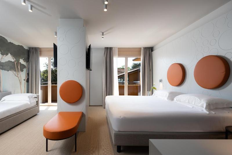Junior Suite with Balcony - Annex image 4