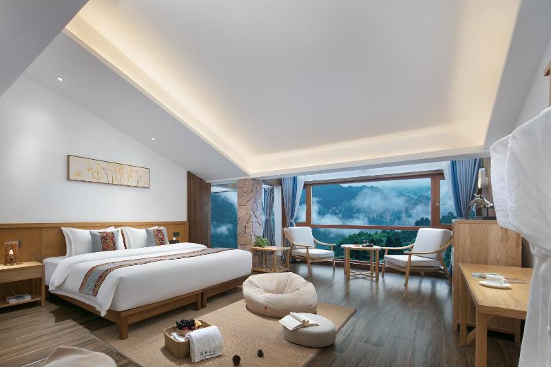 Pandora's Hilltop House Resort - image 14