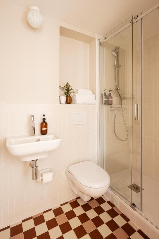 Deluxe Double Room image 3