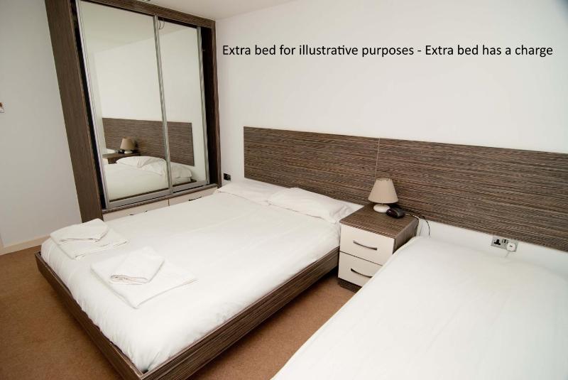 Large Two-Bedroom Apartment image 2