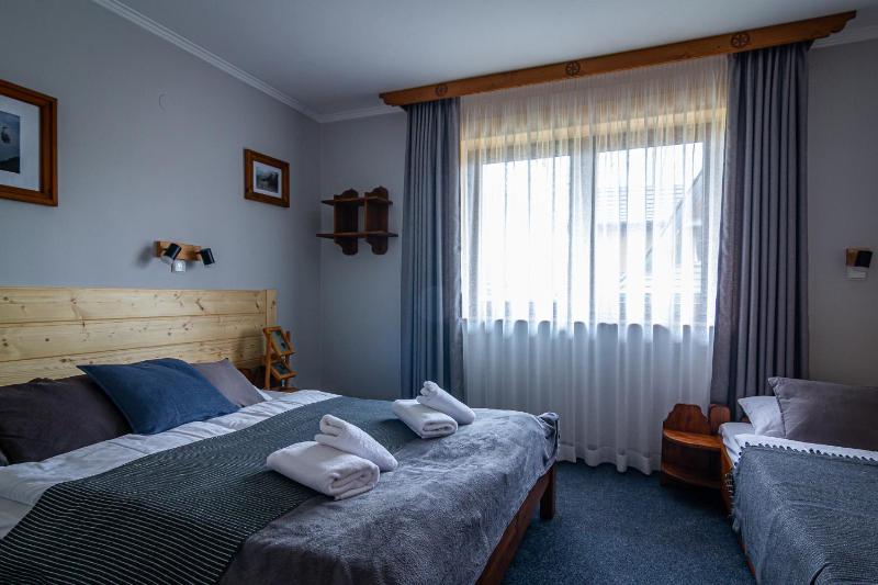 One-Bedroom Suite image 3