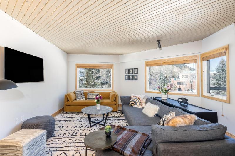 Ice House 305 by Exceptional Stays - image 7