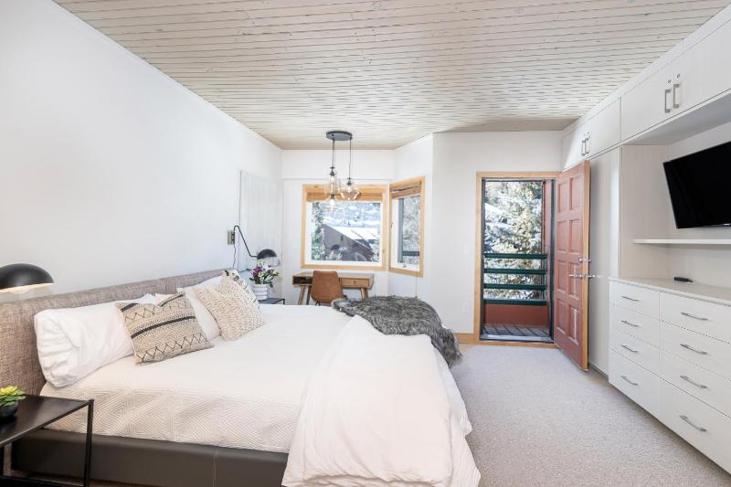 Ice House 305 by Exceptional Stays - image 10