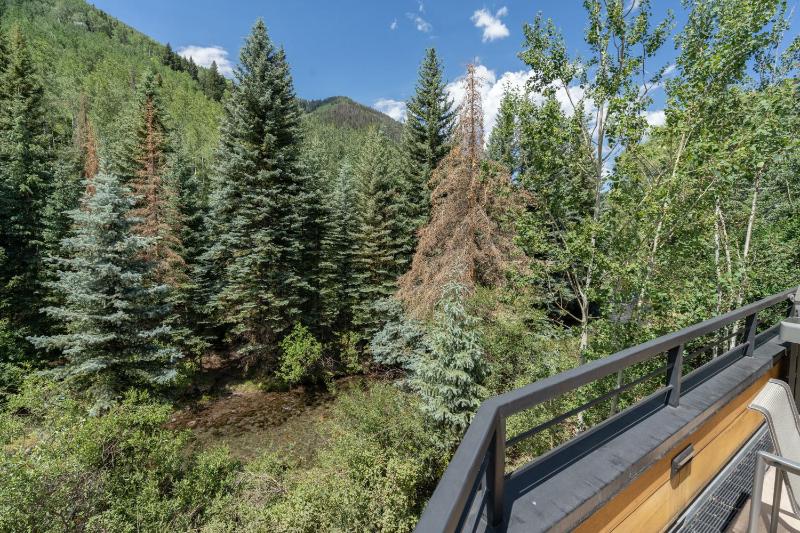 The Tributary by Exceptional Stays - image 11