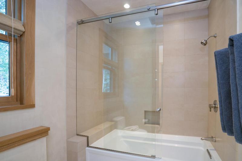 The Tributary by Exceptional Stays - image 7