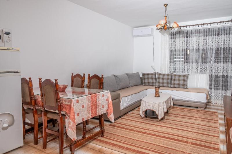 Glendza Apartman - image 12