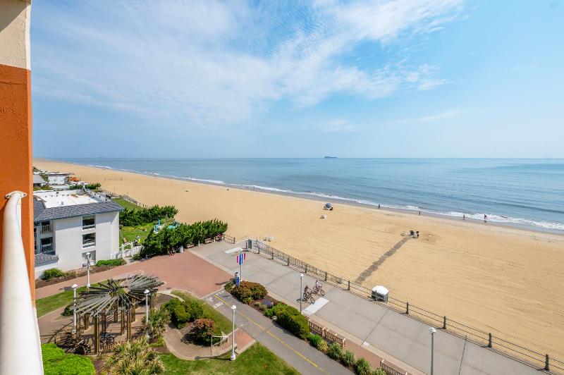Holiday Inn & Suites Virginia Beach - North Beach By IHG - image 8