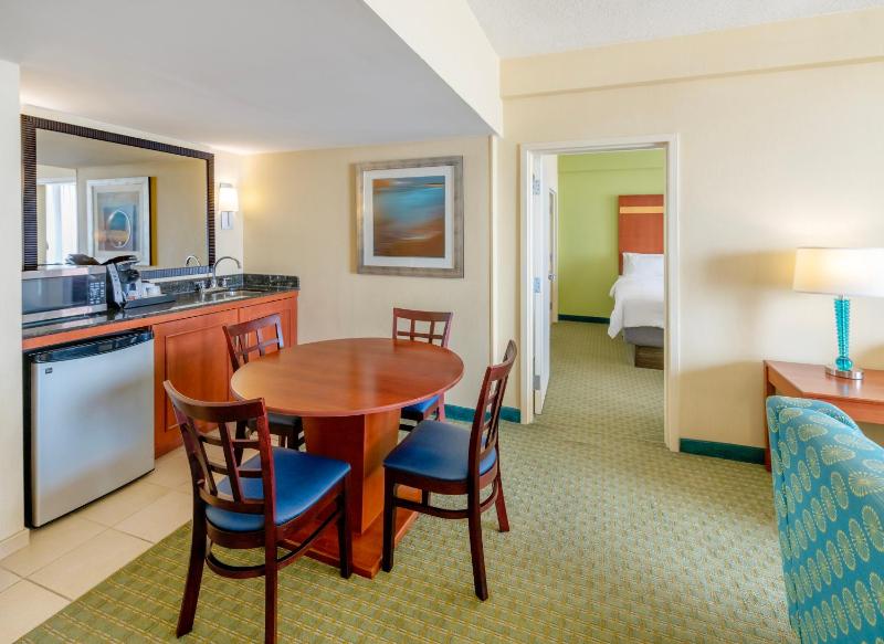 Holiday Inn & Suites Virginia Beach - North Beach By IHG - image 2