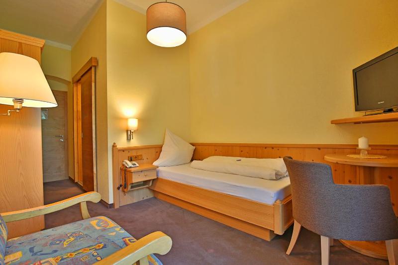 Single Room image 1