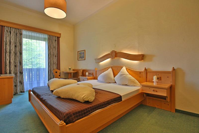 Standard Double Room image 4