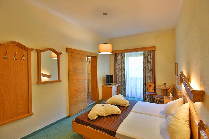 Standard Double Room image 1
