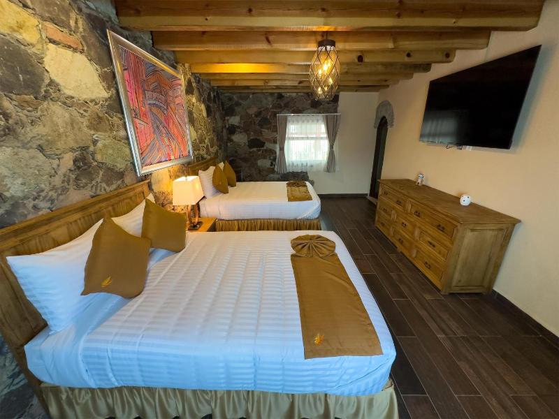 Tierra Adentro Hotel Fashion Grill & Spa - image 2