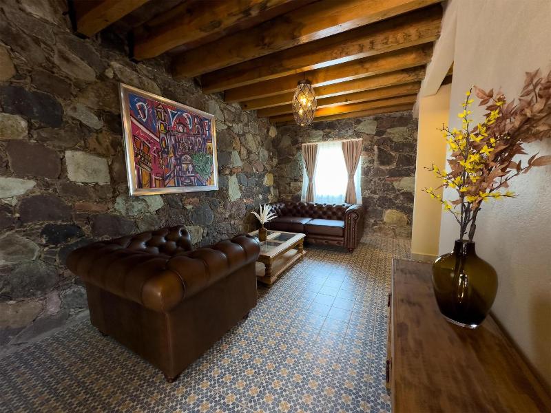 Tierra Adentro Hotel Fashion Grill & Spa - image 7