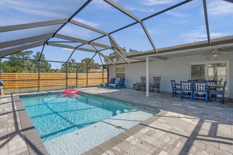 Silver Palm Retreat - image 45