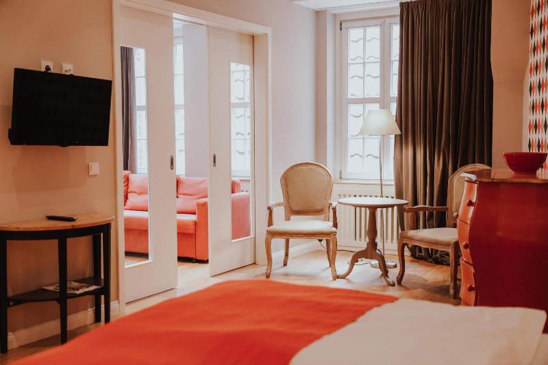 Superior Suite image 4