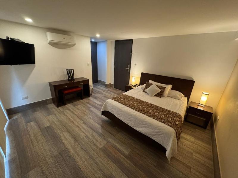Vallclaire Suites - image 13