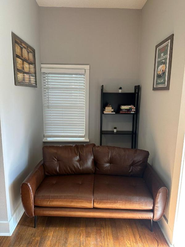 Luxury Stay in Montrose- Parma _ the Italian Plaza - image 12